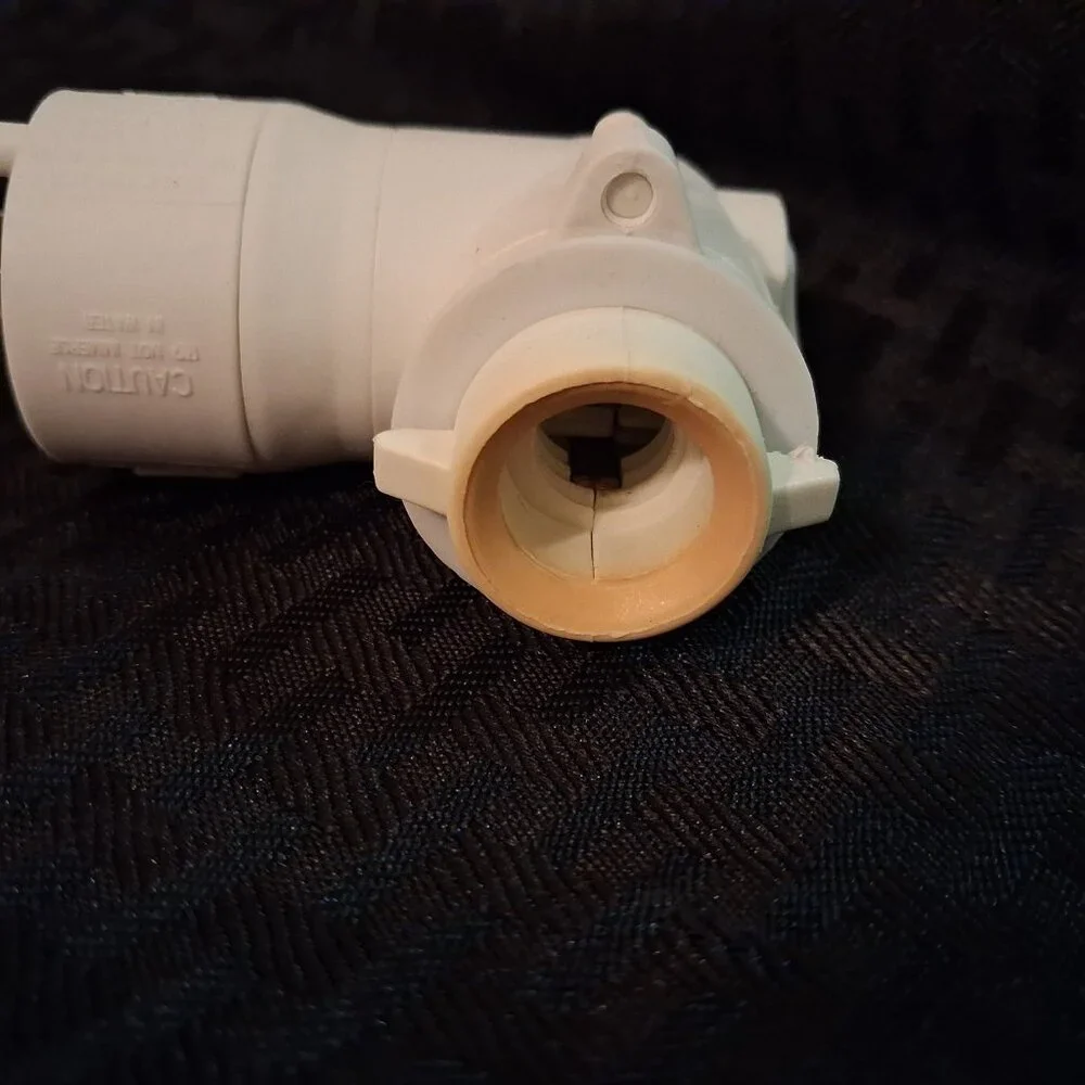 Scentsy Under Wraps Halloween Mummy Plug-In Wax Warmer With Box & Bulb *RETIRED* - Picture 12 of 15